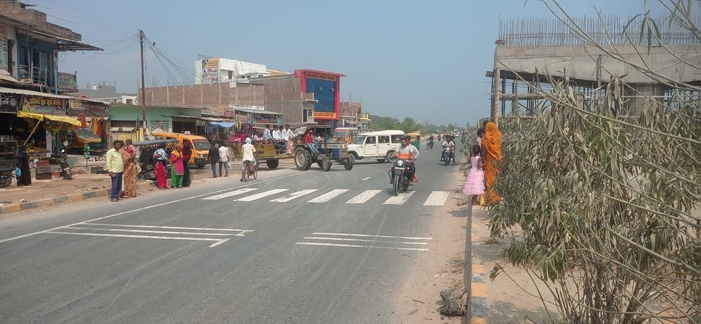 पटहेरिया में ओवरवृज के लिए एक लेन पर एक पाया तैयार।स्रोत-सोशल मीडिया पटहेरिया में ओवरवृज के लिए एक लेन पर एक पाया तैयार।स्रोत-सोशल मीडिया
