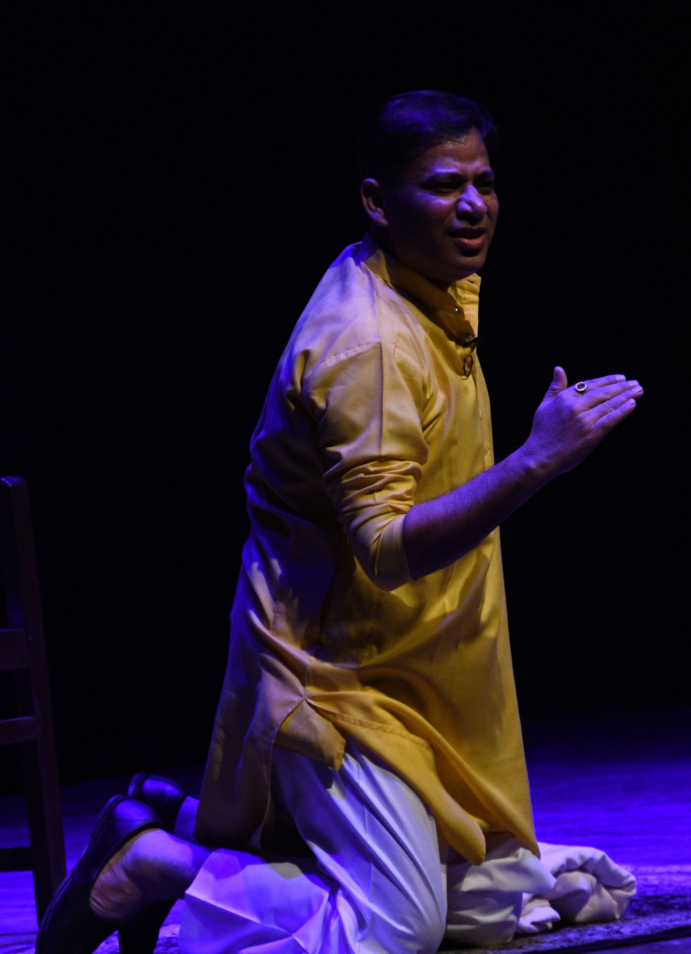 अभिनेत्री नादिरा बब्बर और मशहूर निर्देशक जावेद सिद्दीकी को दिया गया अवाॅर्ड। -संवाद अभिनेत्री नादिरा बब्बर और मशहूर निर्देशक जावेद सिद्दीकी को दिया गया अवाॅर्ड। -संवाद