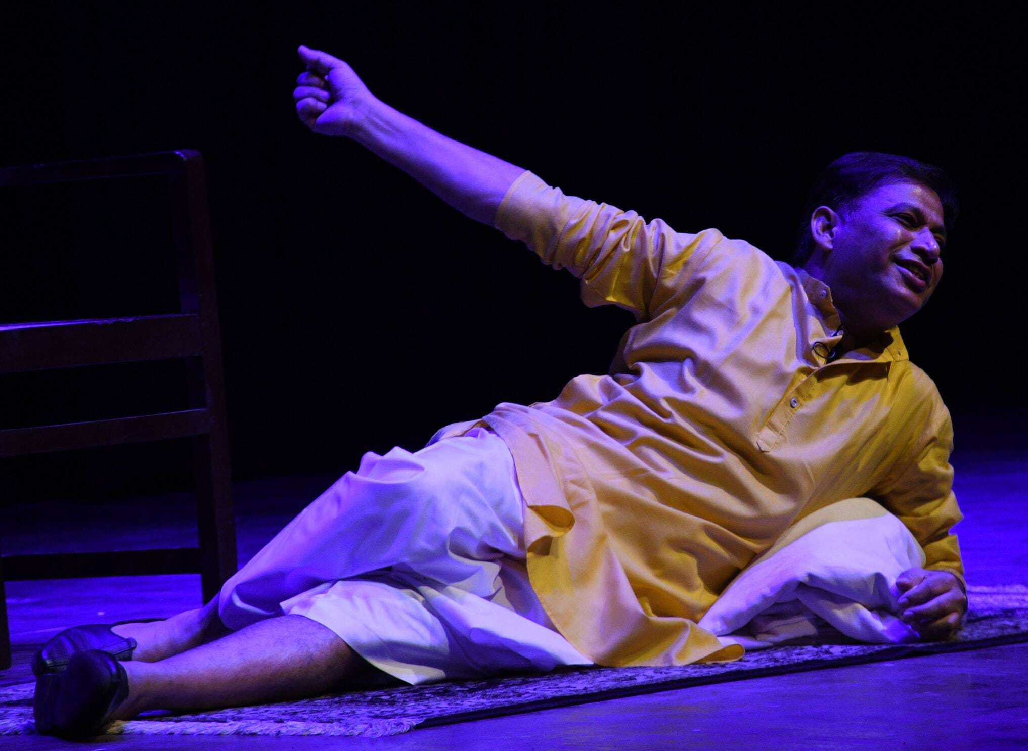 अभिनेत्री नादिरा बब्बर और मशहूर निर्देशक जावेद सिद्दीकी को दिया गया अवाॅर्ड। -संवाद अभिनेत्री नादिरा बब्बर और मशहूर निर्देशक जावेद सिद्दीकी को दिया गया अवाॅर्ड। -संवाद