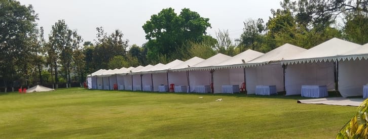 बुद्धनगरी में आयोजित होने वाले कांक्लेव की तैयारी का जायजा लेते एसडीएम डॉ संतराज सिंह बघेल। संव