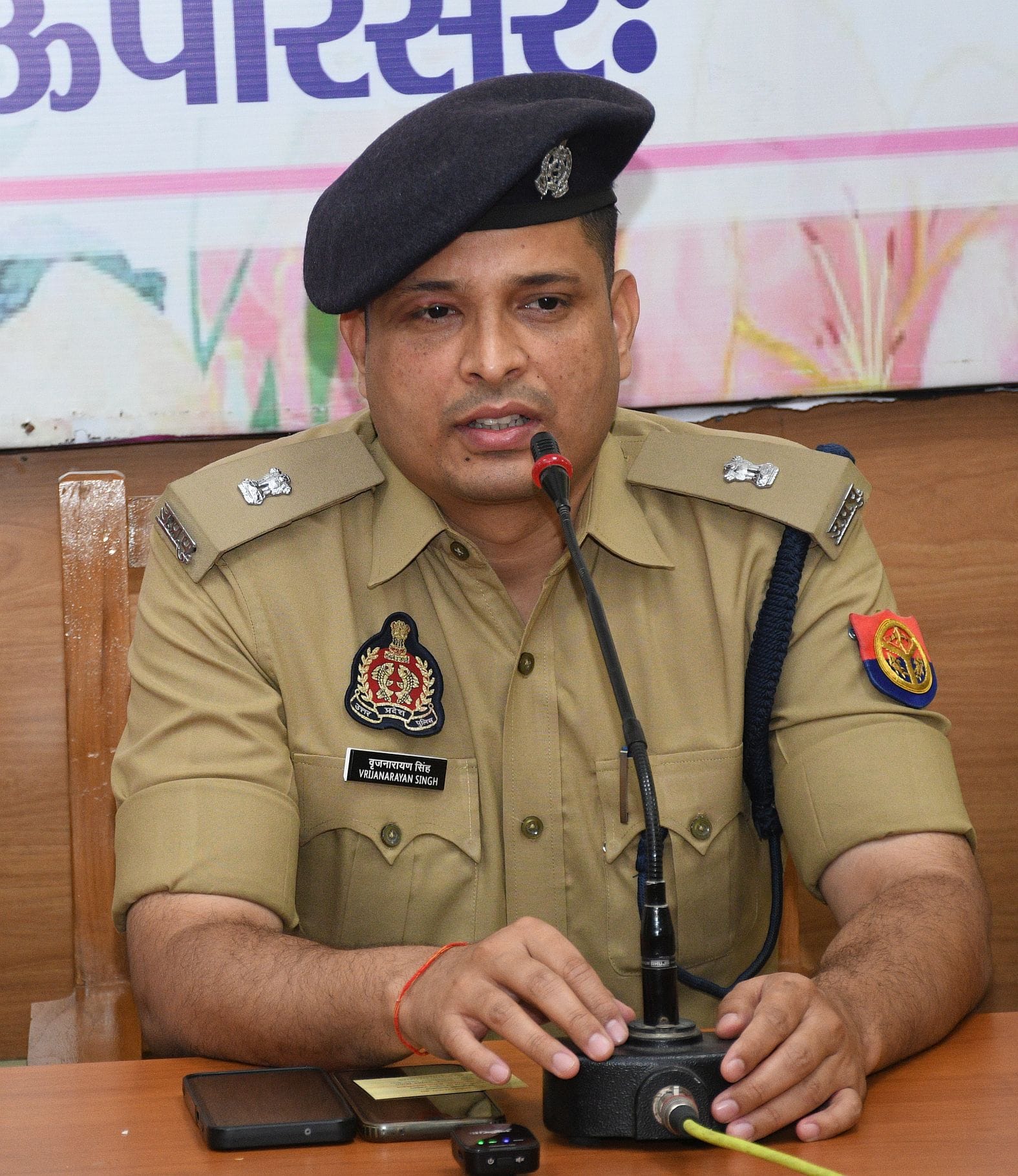 केंद्रीय संस्कृत विवि में सोमवार को पुलिस की पाठशाला लगी।