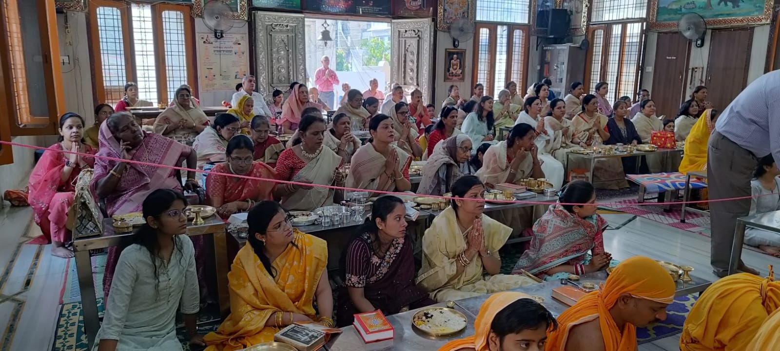 पालकी यात्रा से दिया अहिंसा का संदेश पालकी यात्रा से दिया अहिंसा का संदेश