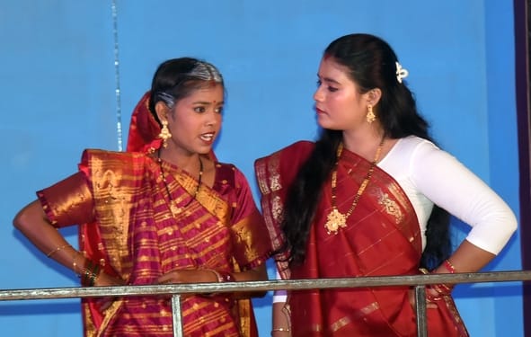 शरीफों की दिल्लगी ने किया लोटपोट