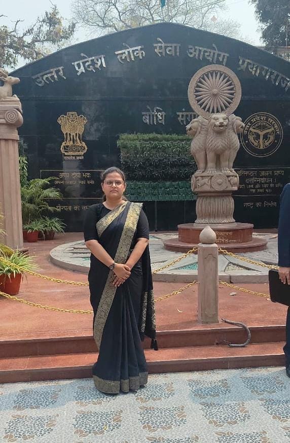 यूपीपीसीएस में चंद्रेश सिंह ने हासिल की तीसरी रैंक यूपीपीसीएस में चंद्रेश सिंह ने हासिल की तीसरी रैंक