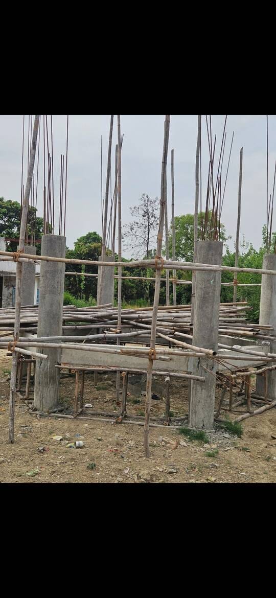 टंकी...बीबीपुर में अधूरा पड़ा कार्य।