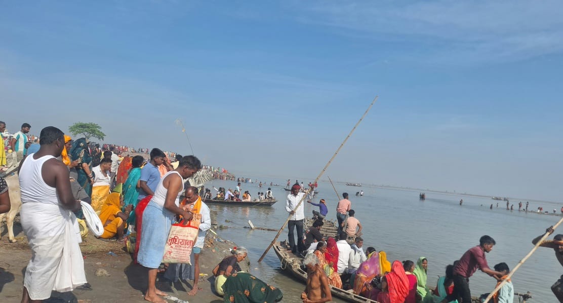 भैसहा के चैत्रवरणी मेला में उमड़ा श्रद्धालुओं की भीड़।संवाद भैसहा के चैत्रवरणी मेला में उमड़ा श्रद्धालुओं की भीड़।संवाद