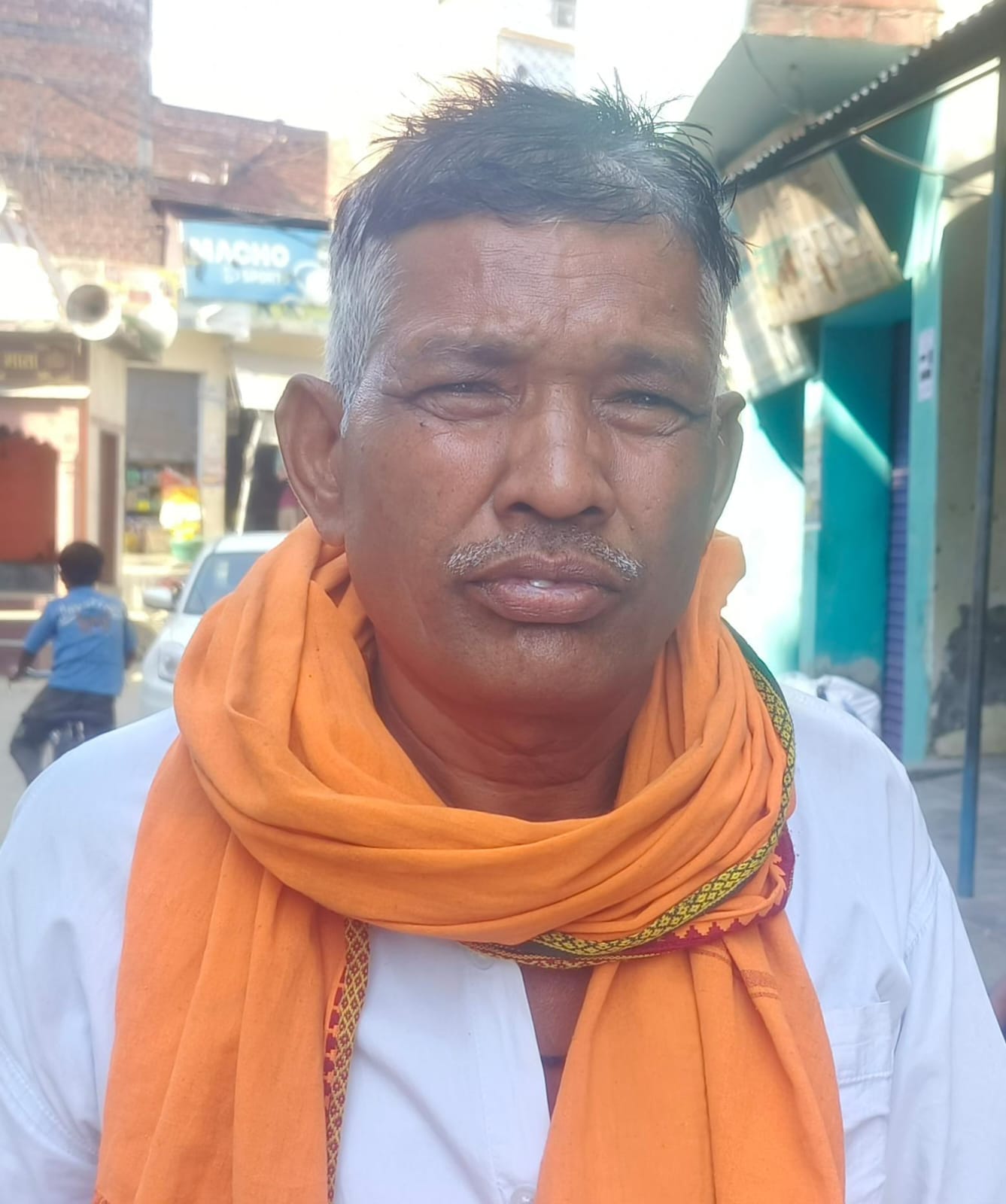 विद्युत उपकेंद्र पुरखास के जलालपुर जवाहरगंज में खेत से गुजर रहा ढीली हाईटेंशन तार। संवाद विद्युत उपकेंद्र पुरखास के जलालपुर जवाहरगंज में खेत से गुजर रहा ढीली हाईटेंशन तार। संवाद