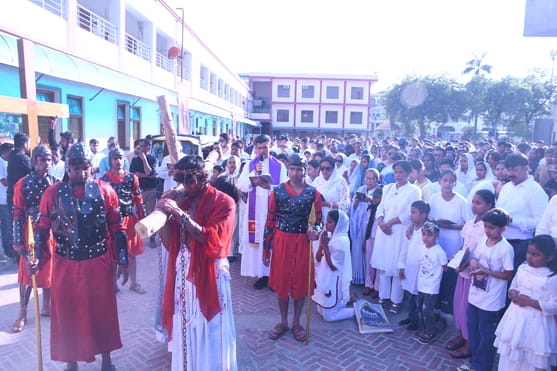 आयोजनों के जरिये प्रभु यीशु को याद किया गया। आयोजनों के जरिये प्रभु यीशु को याद किया गया।