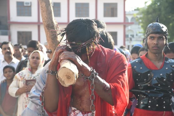 आयोजनों के जरिये प्रभु यीशु को याद किया गया। आयोजनों के जरिये प्रभु यीशु को याद किया गया।