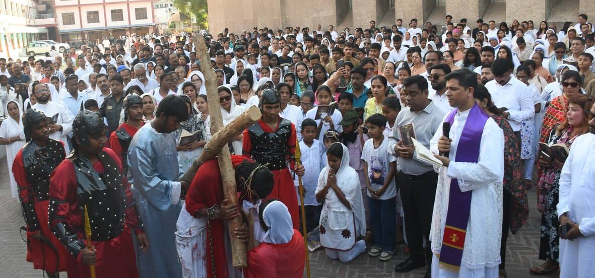 आयोजनों के जरिये प्रभु यीशु को याद किया गया। आयोजनों के जरिये प्रभु यीशु को याद किया गया।