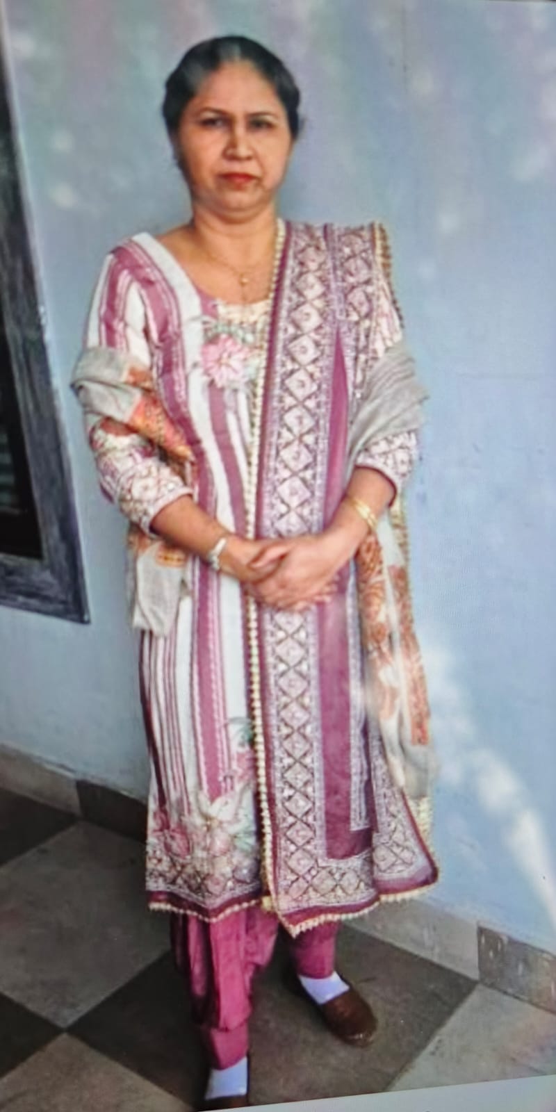 कुरुक्षेत्र। रंगे हाथ पकड़े जाने के बाद एसीबी की टीम एएसआई शर्मिला मलिक को अपने साथ मेडिकल करव