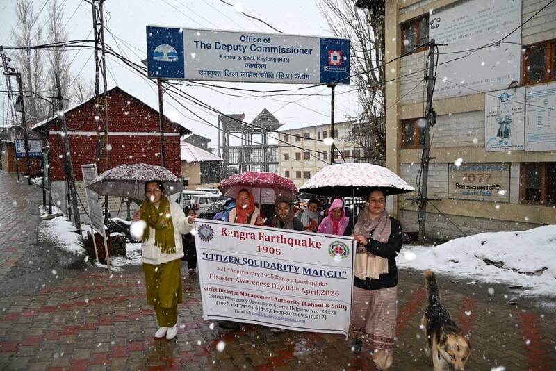 लाहौल के केलांग में मॉकडि्रल करते हुए।-संवाद लाहौल के केलांग में मॉकडि्रल करते हुए।-संवाद