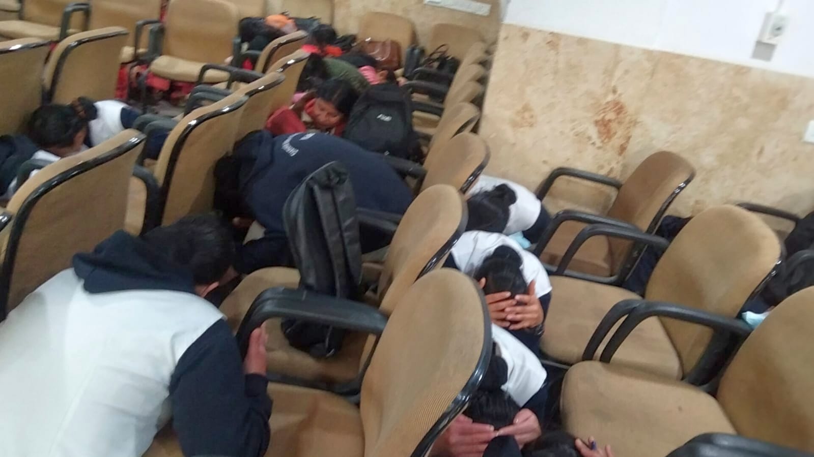 लाहौल के केलांग में मॉकडि्रल करते हुए।-संवाद लाहौल के केलांग में मॉकडि्रल करते हुए।-संवाद