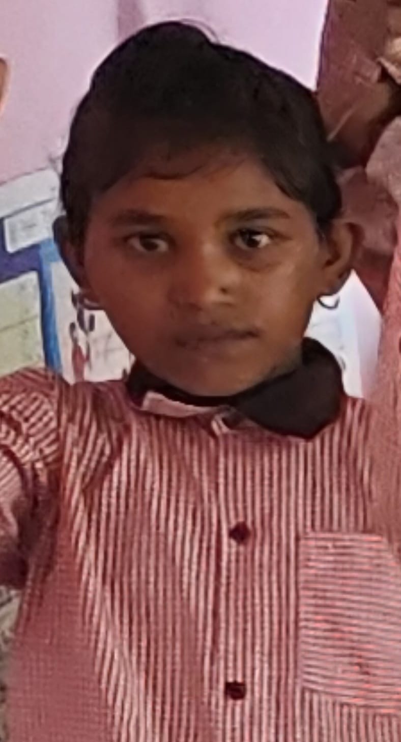 वन इमिलिया करहिया मार्ग पर छात्रा की मौत के बाद लगा जाम। स्रोत- संवाद वन इमिलिया करहिया मार्ग पर छात्रा की मौत के बाद लगा जाम। स्रोत- संवाद