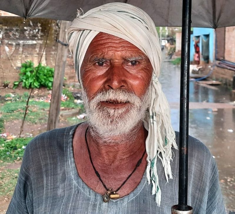 फोटो 04 एमएएचपी 11 परिचय-अजनर-बेलाताल मार्ग पर आंधी-बारिश में गिरे पेड़ से लगा जाम। संवाद फोटो 04 एमएएचपी 11 परिचय-अजनर-बेलाताल मार्ग पर आंधी-बारिश में गिरे पेड़ से लगा जाम। संवाद