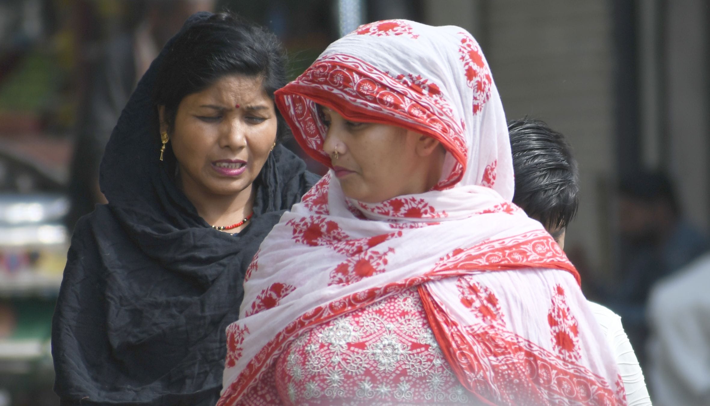 मौसम ने बदले कई रंग।