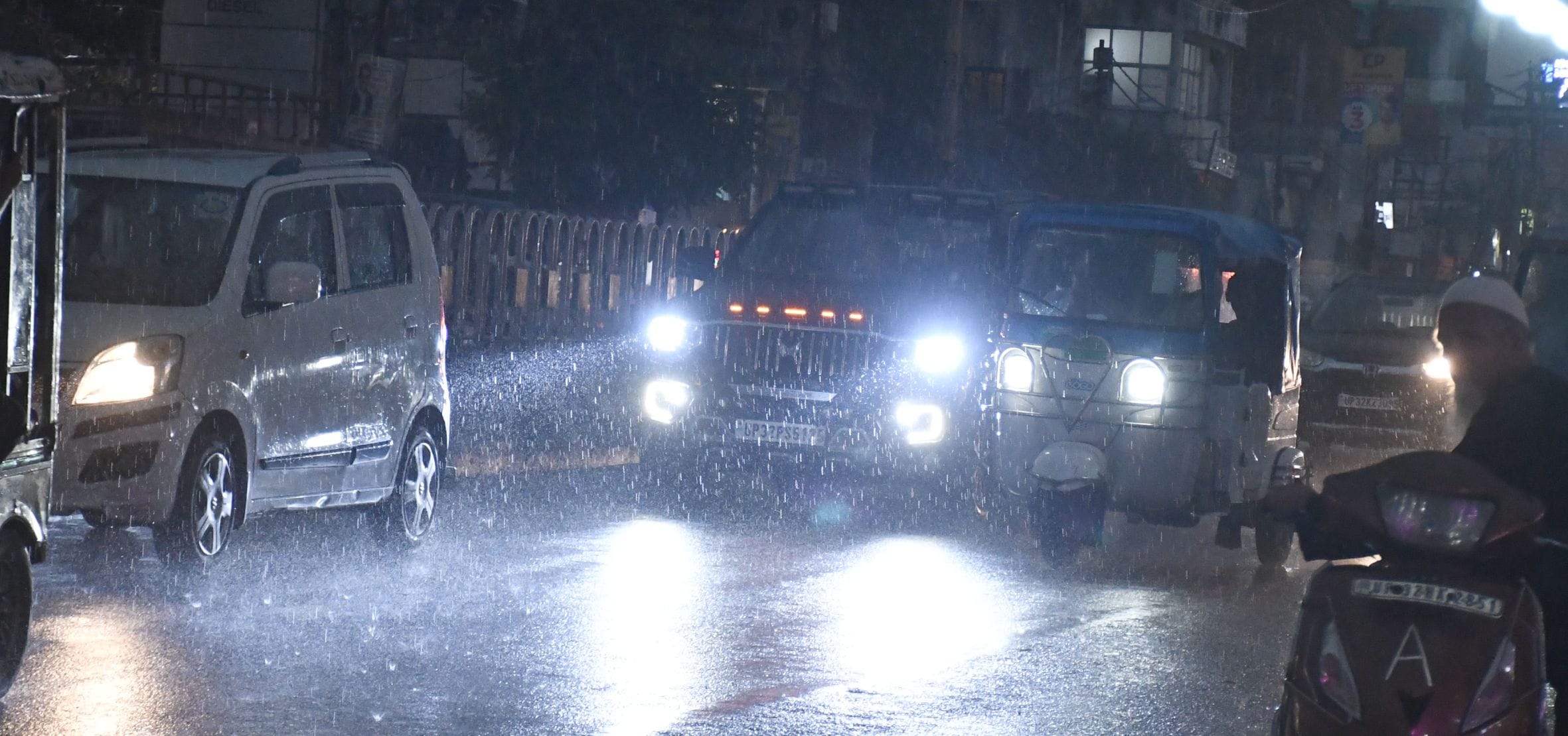 मौसम ने बदले कई रंग।