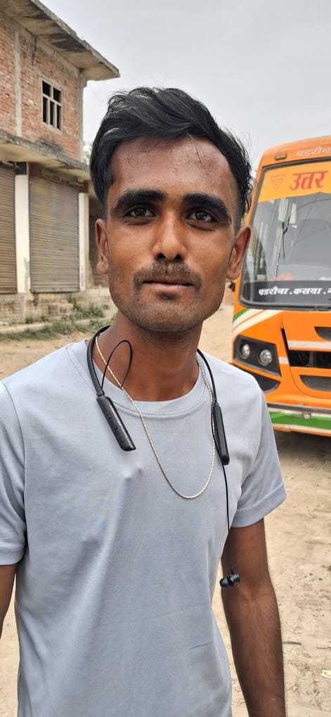 रोडवेज बस की खबर में परिचर्चा-संदीप कुमार, गोरखपुर ।संवाद