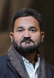 सदर बाजार में लटकते बिजली के तार। संवाद सदर बाजार में लटकते बिजली के तार। संवाद