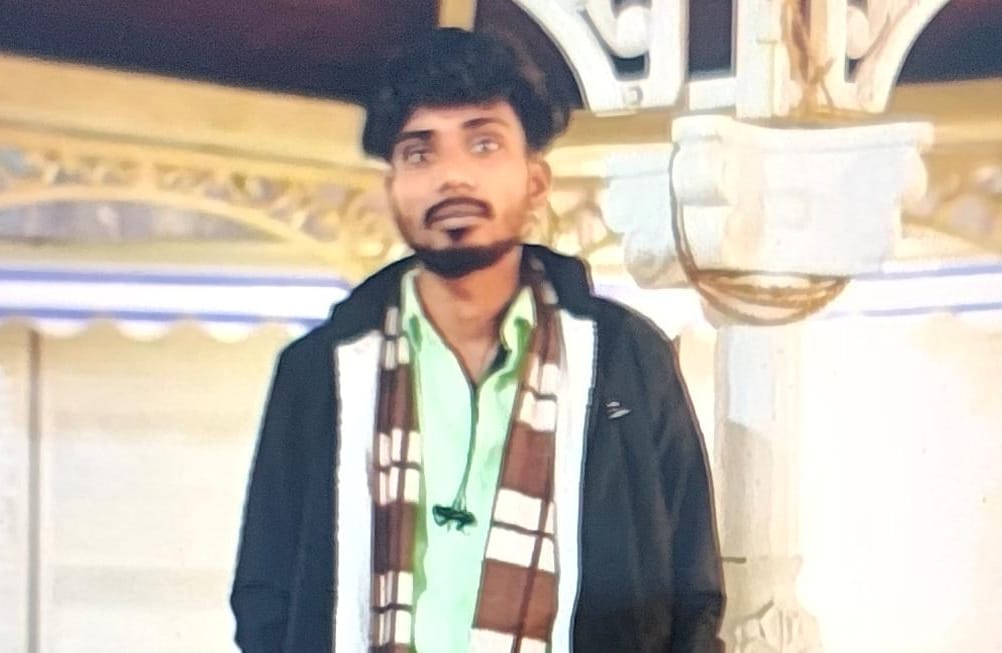 वीर अब्दुल हमीद सेतु से गिरे ट्रेलर की खबर में---मृतक राजन यादव की फाइल फोटो। स्रोत- परिजन
