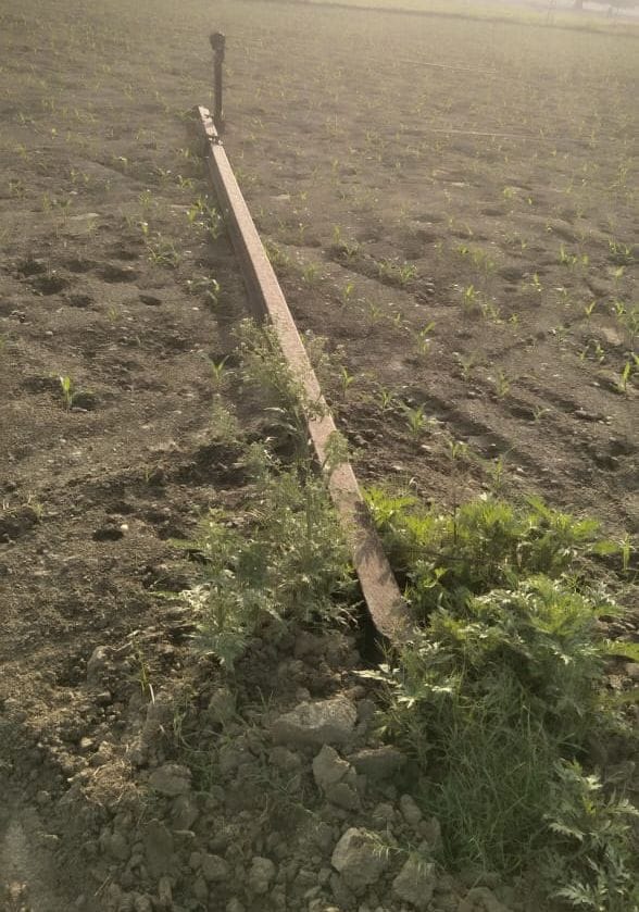 आंधी में गिरा ट्रांसफार्मर। स्त्रोत निगम