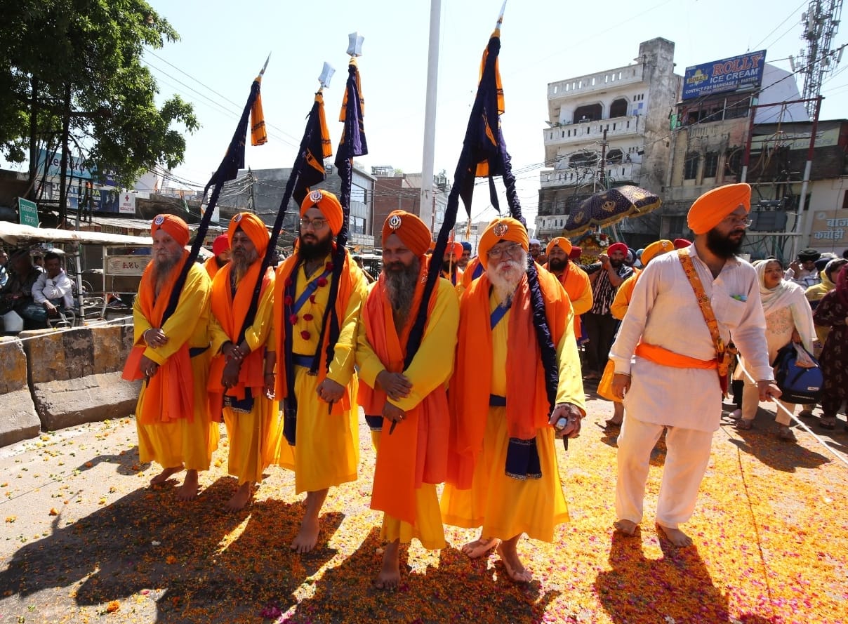  श्री गुरु तेग बहादुर साहिब के प्रकाश पर्व के पावन अवसर पर ऐतिहासिक गुरुद्वारा नाका हिंडोला से 