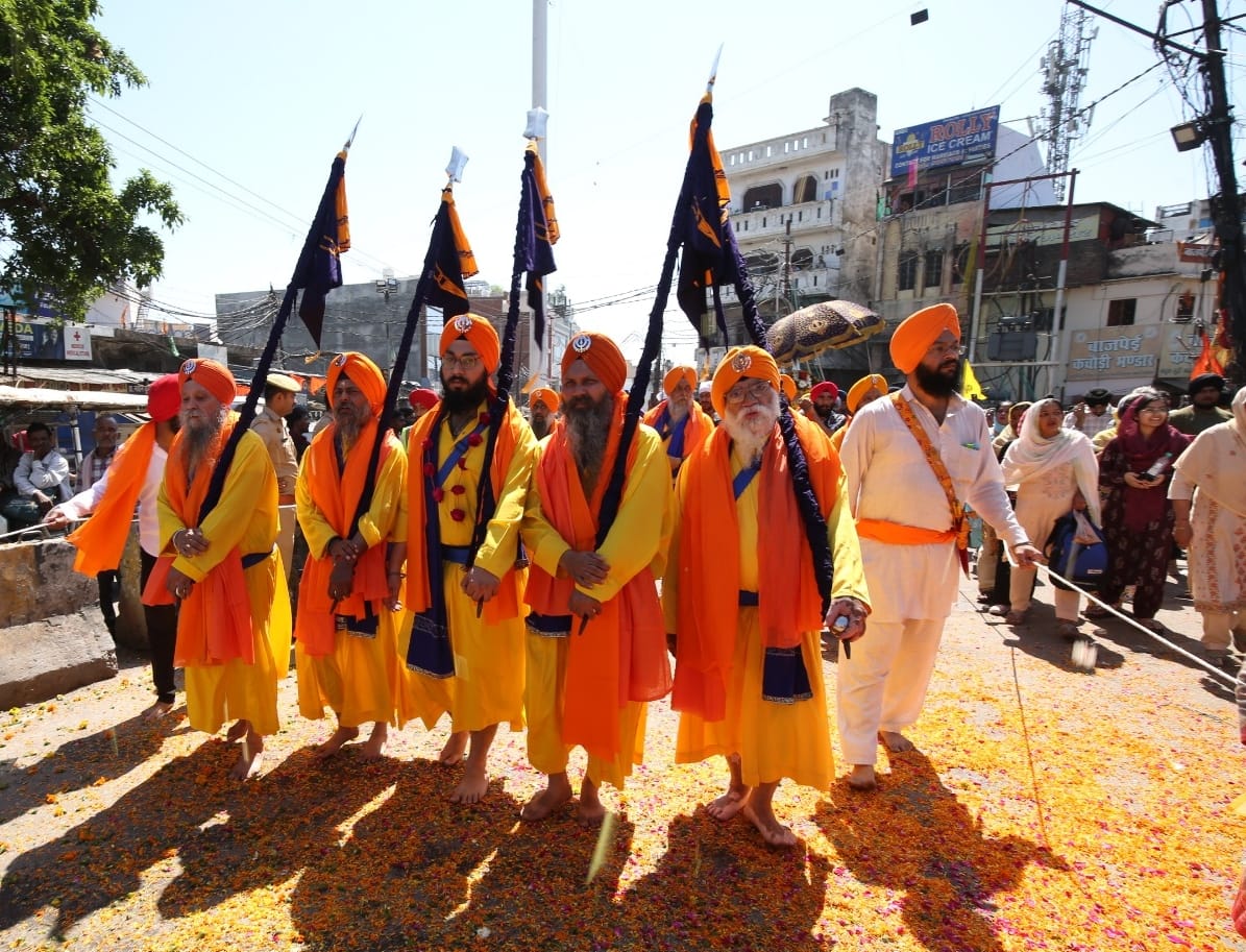 श्री गुरु तेग बहादुर साहिब के प्रकाश पर्व के पावन अवसर पर ऐतिहासिक गुरुद्वारा नाका हिंडोला से 