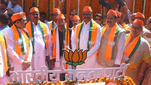भाजपा कार्यालयों पर मनाया गया पार्टी का 47वां स्थापना दिवस भाजपा कार्यालयों पर मनाया गया पार्टी का 47वां स्थापना दिवस