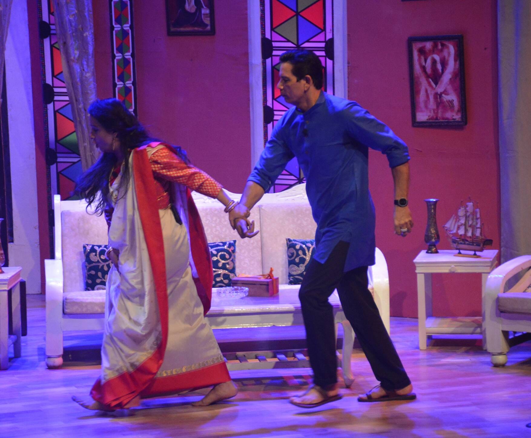 अभिनेता अनूप सोनी और प्रियंका शर्मा की अदायगी ने नाटक बालिगंज-1990 में डाली जान