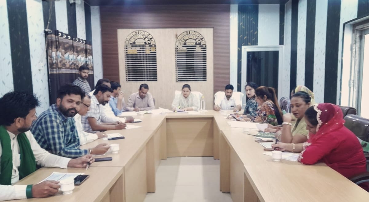 भूना। नगर पालिका भूना की आयोजित बजट बैठक में 2.5 करोड़ से बनाएं जाने वाले अटल इंडोर स्टेडियम का