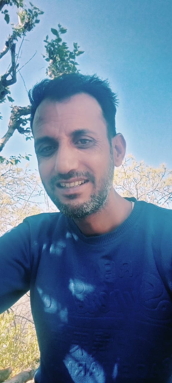 झोखर के समीप डंगे न लगने से बनी हादसों की आशंका। संवाद