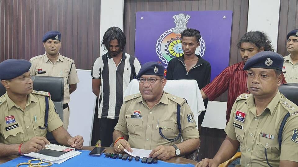 सुने मकान में चोरी करने वाला गिरफ्तार सुने मकान में चोरी करने वाला गिरफ्तार