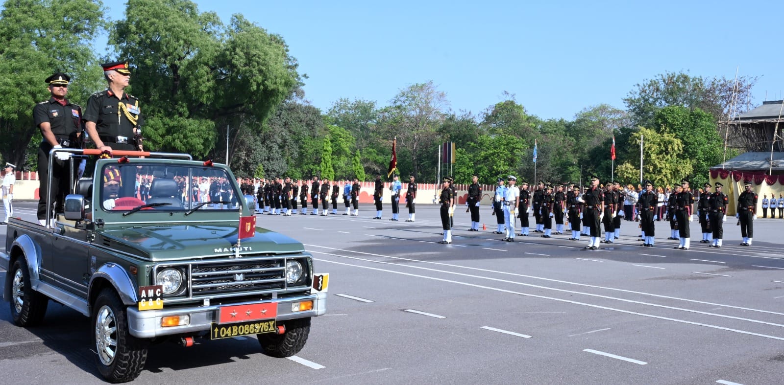 38 महिलाओं सहित सेना में शामिल हुए 123 अधिकारी