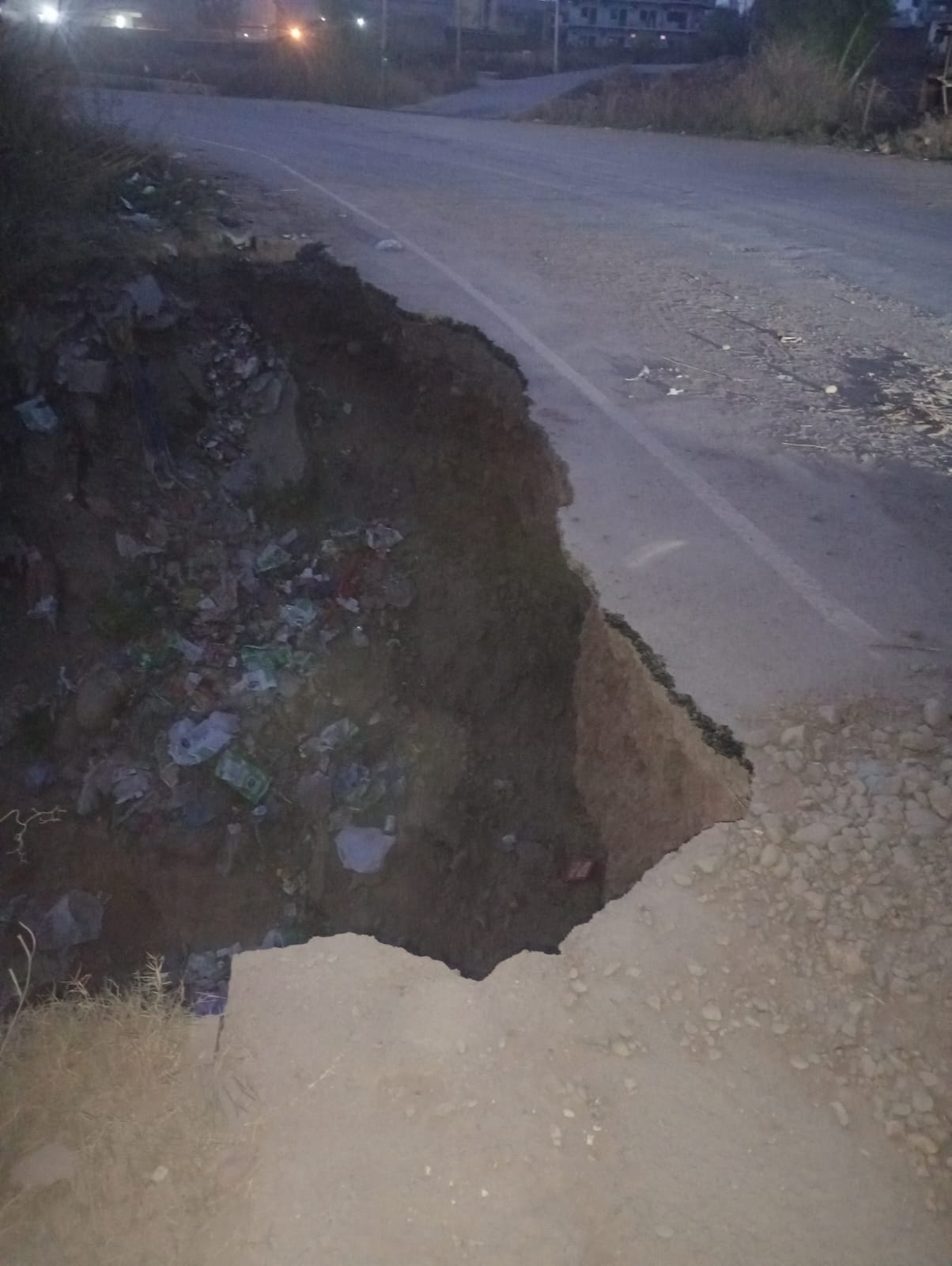 बरोटीवाला- कालू झिंडा मार्ग की खस्ता हालत- संवाद।