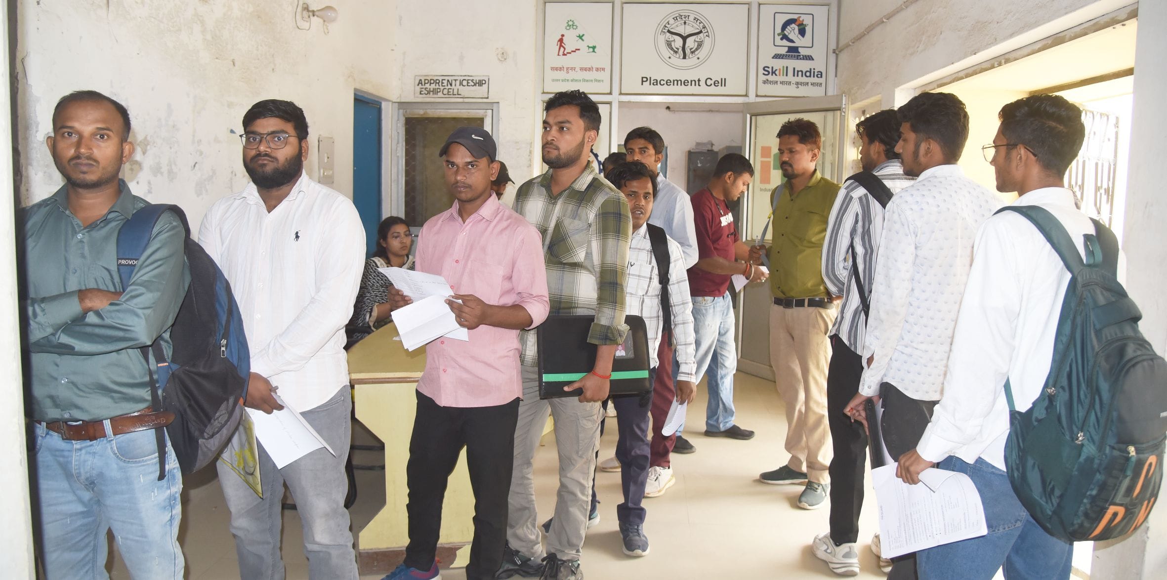 रोजगार मेले में पहुंचे अभ्यर्थी। रोजगार मेले में पहुंचे अभ्यर्थी।