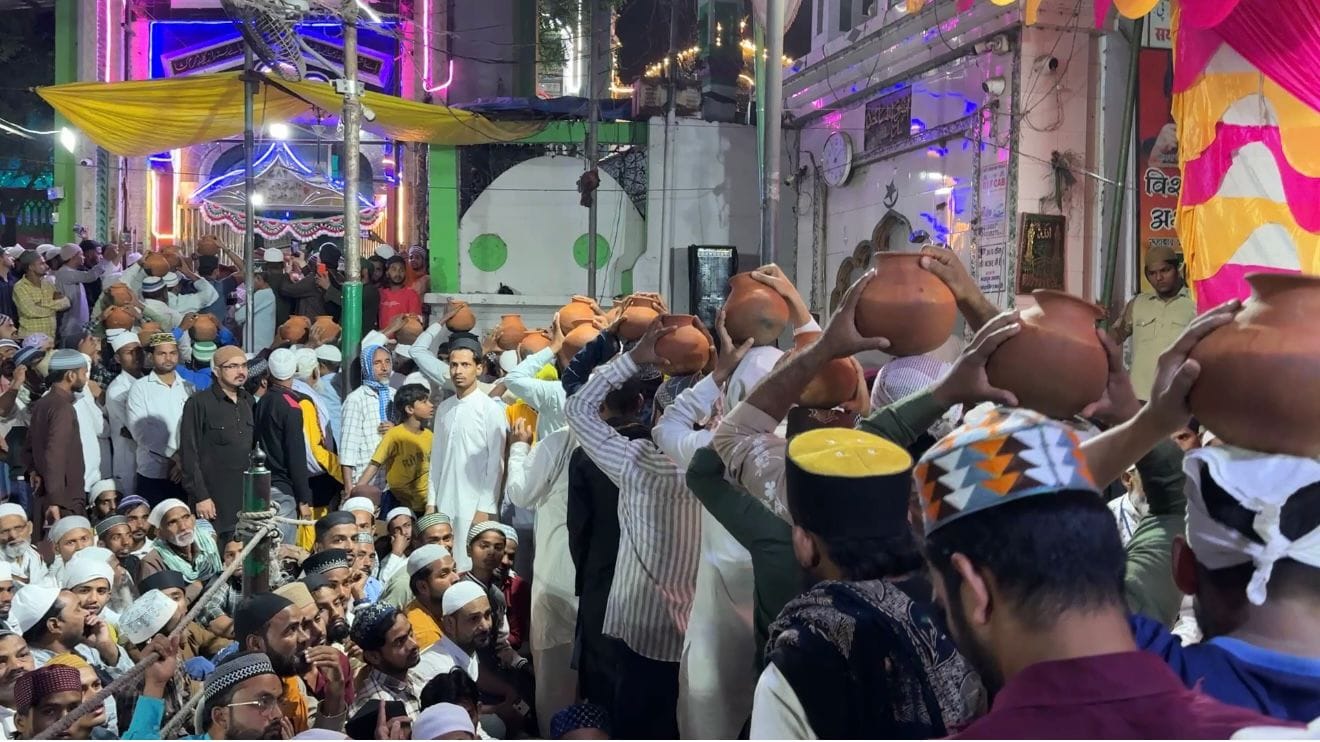 शुक्रवार को जिला अस्पताल में ट्रामा सेंटर का फीता काट कर उद्घाटन करते एमएलसी व विधायक। संवाद शुक्रवार को जिला अस्पताल में ट्रामा सेंटर का फीता काट कर उद्घाटन करते एमएलसी व विधायक। संवाद