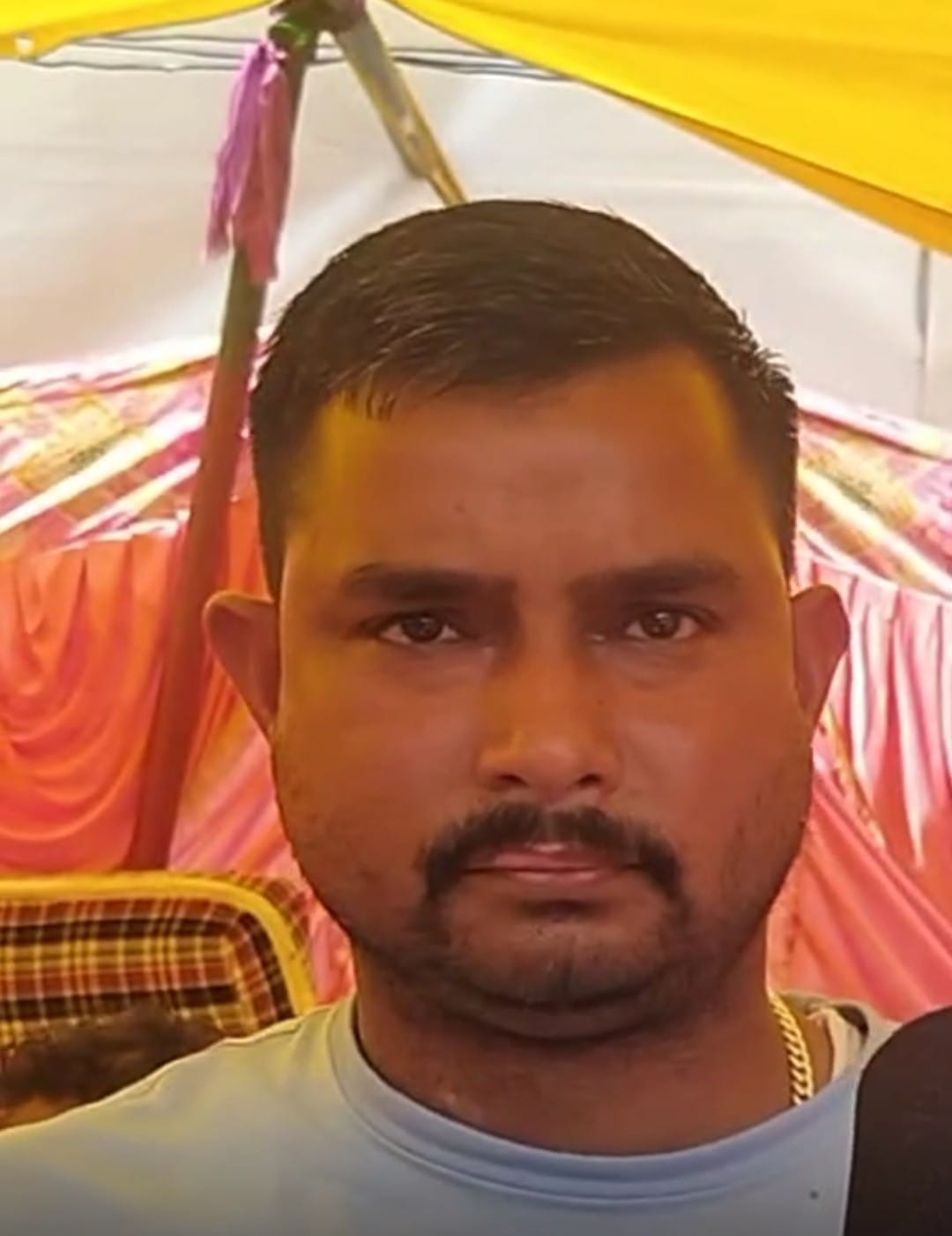 मोहिंद्र, कारोबारी दाड़ी मोहिंद्र, कारोबारी दाड़ी