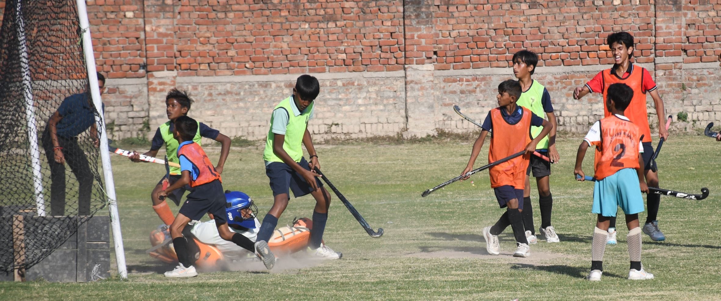 विजेता केडी सिंह बाबू एकादश की टीम