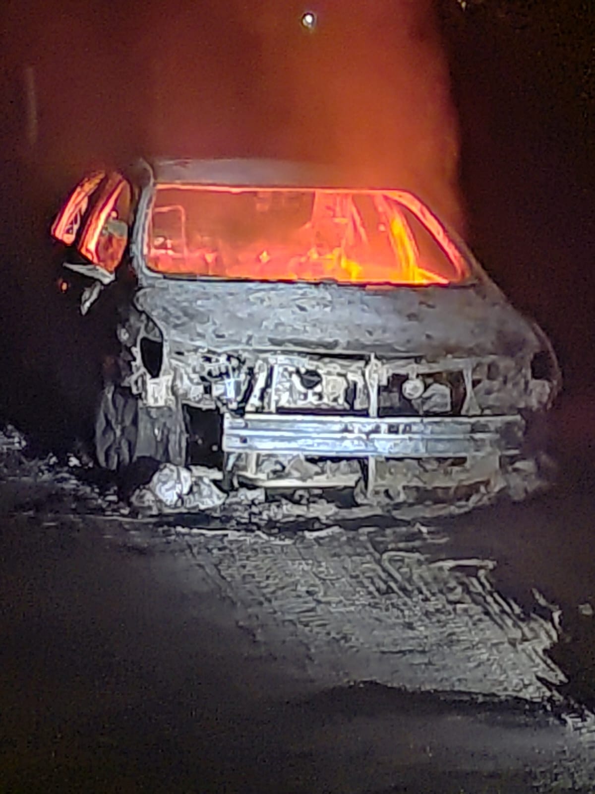 अर्पित भारद्वाज अपनी पत्नी प्रिया भारद्वाज व बेटी के साथ। फाइल फोटो