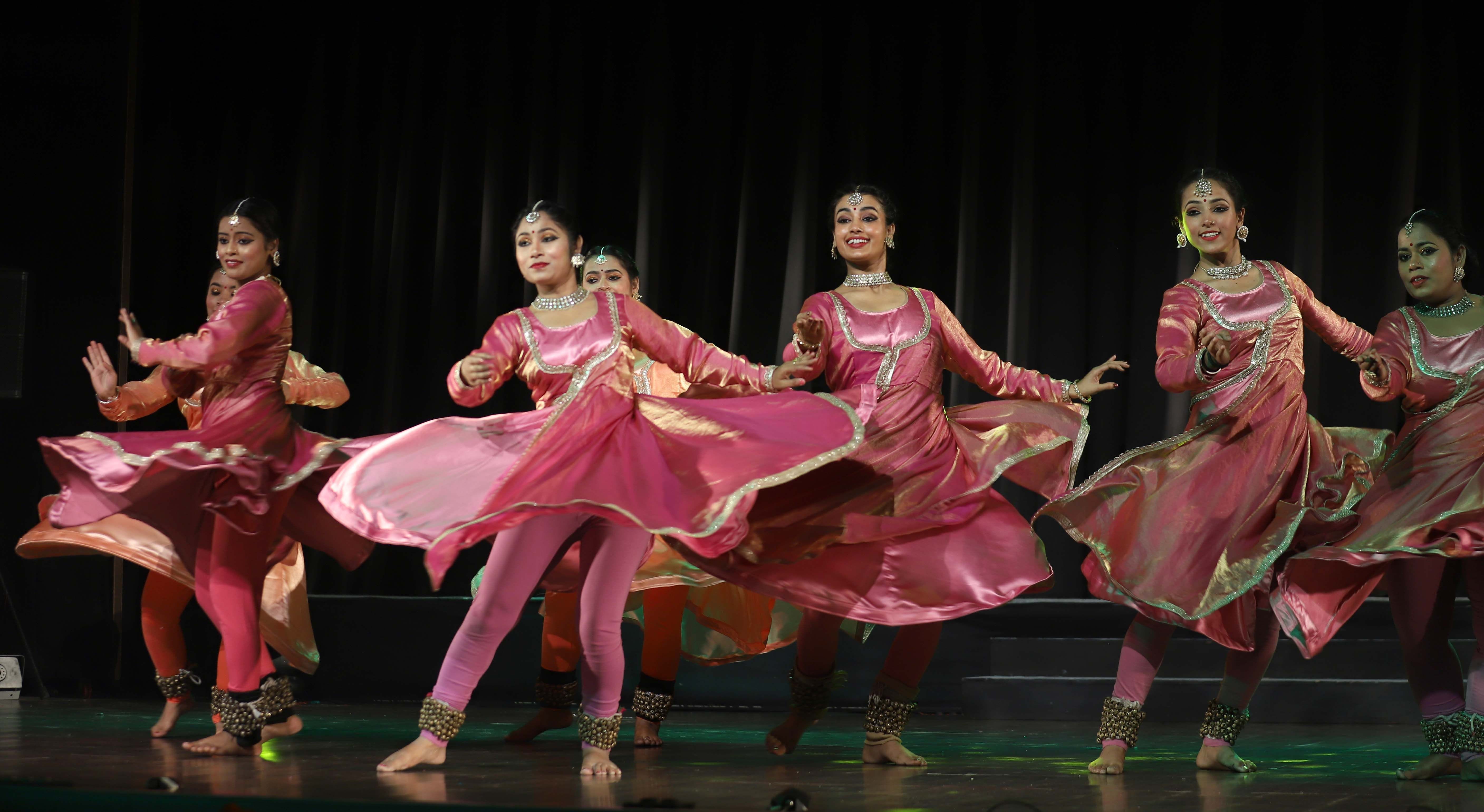 कथक के मंच पर दिखा लय और ताल का संगम