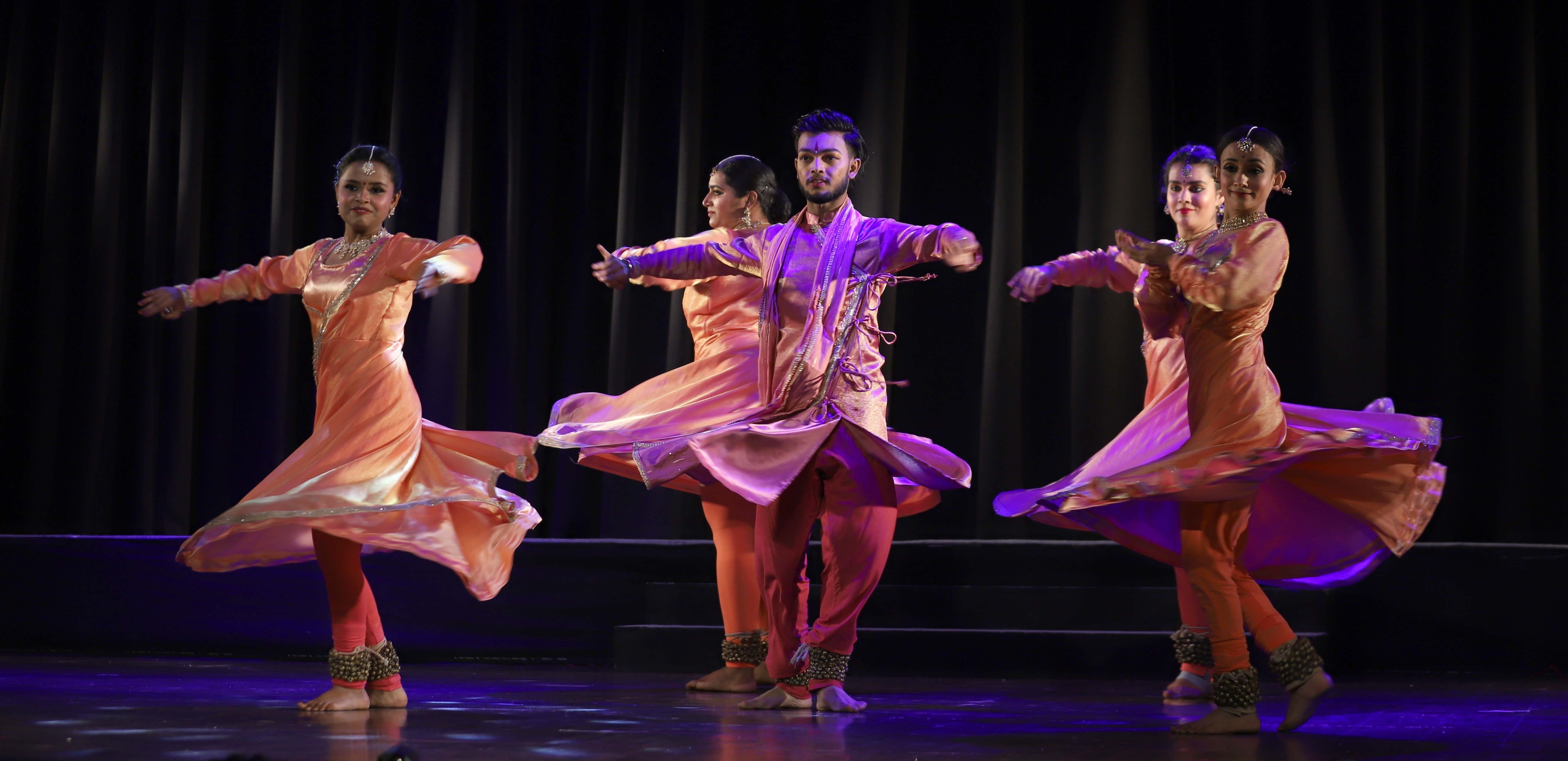 कथक के मंच पर दिखा लय और ताल का संगम