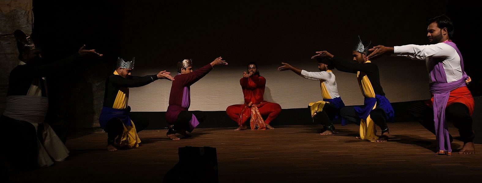 नाटक ‘आदि शक्ति राम शक्ति’ का मंचन किया गया। नाटक ‘आदि शक्ति राम शक्ति’ का मंचन किया गया।