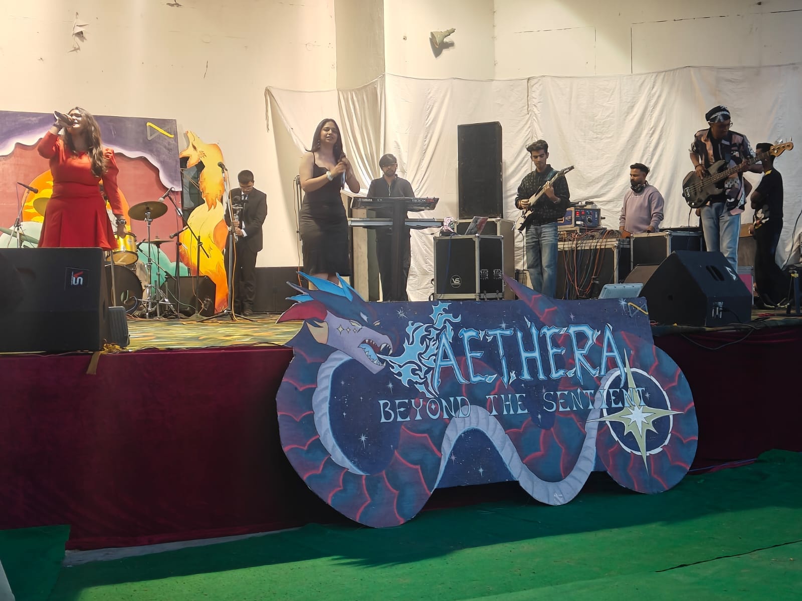 बस अड्डा भोटा में पड़े गड्ढे। स्रोत : जागरूक पाठक