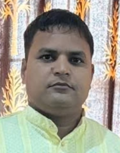 फोटो-6 कायमगंज सीएचसी में बांकेलाल की मौत की सूचना पर हंगामा करतीं महिलाएं। संवाद फोटो-6 कायमगंज सीएचसी में बांकेलाल की मौत की सूचना पर हंगामा करतीं महिलाएं। संवाद