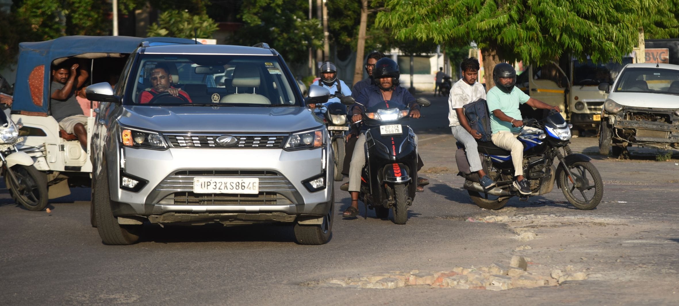 राजधानी की सड़कों का हाल। 