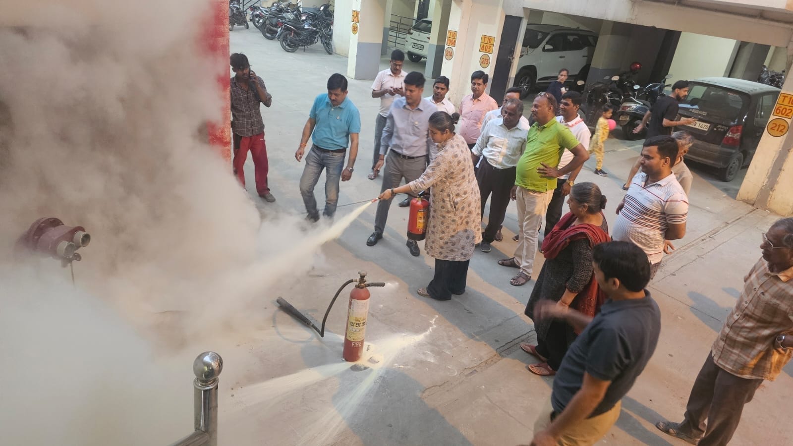 अग्नि से सुरक्षा का दिया गया प्रशिक्षण