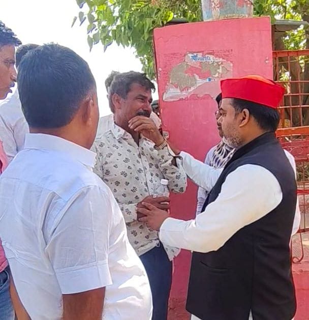 फोटो-25-घटनास्थल पर जानकारी लेते पुलिस अधीक्षक अशोक कुमार मीणा। स्रोत मीडिया सेल फोटो-25-घटनास्थल पर जानकारी लेते पुलिस अधीक्षक अशोक कुमार मीणा। स्रोत मीडिया सेल