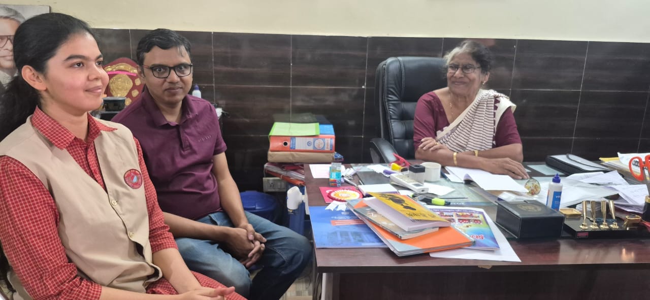 दमोह के छात्रों का बोर्ड में जलवा: 10वीं के 8 विद्यार्थी मेरिट में, 12वीं में भी दिखा दम, जिले 