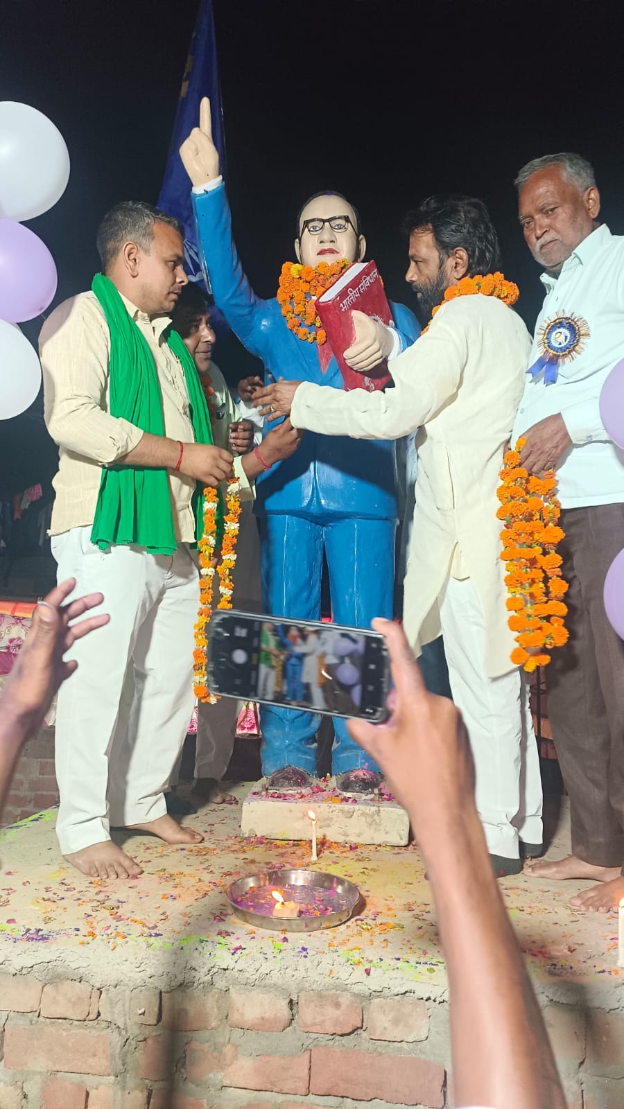 आंबेडकर जयंती पर ग्रामीण अंचलों में निकलीं शोभायात्राएं। संवाद आंबेडकर जयंती पर ग्रामीण अंचलों में निकलीं शोभायात्राएं। संवाद