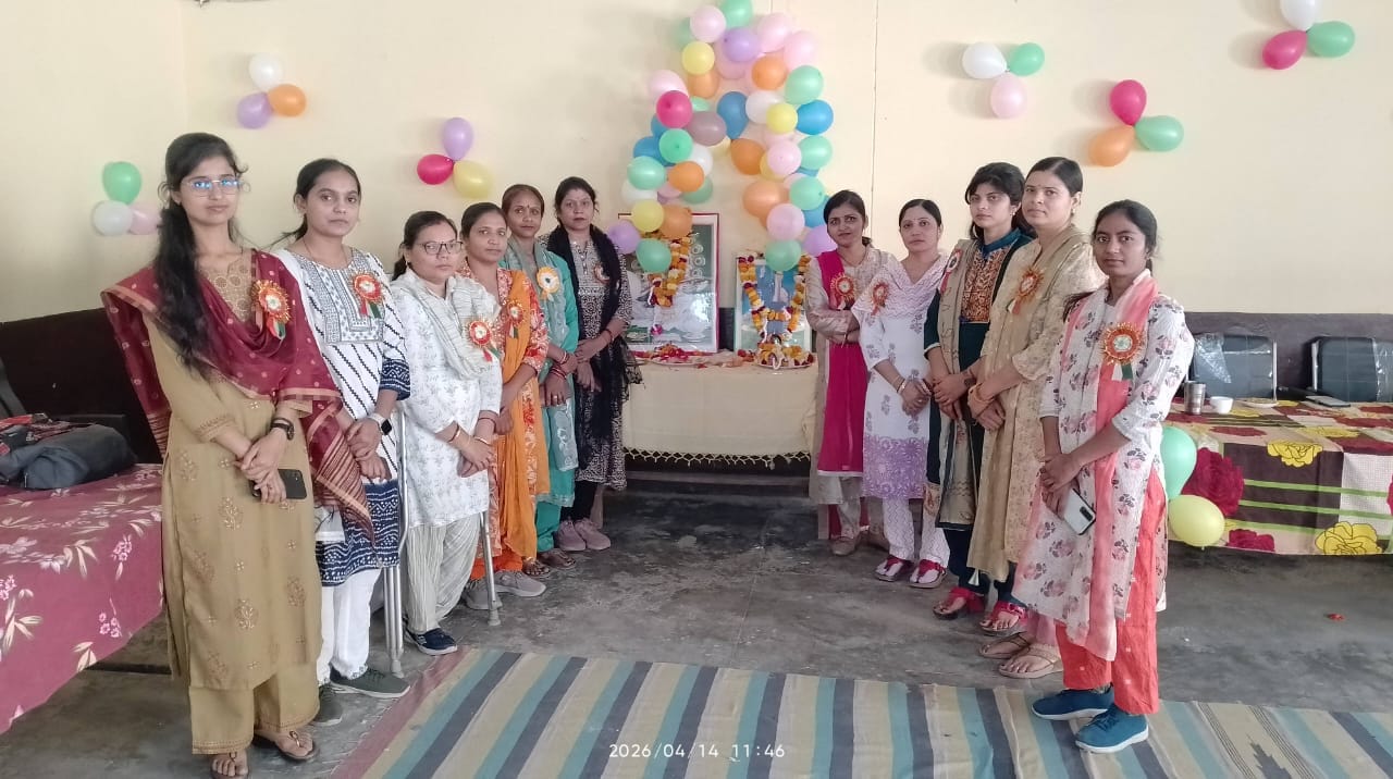 फोेटो न- 14 सीकेटीपी 25 शोभा यात्रा में रथ पर सवार बाबा साहेब की झांकी। संवाद फोेटो न- 14 सीकेटीपी 25 शोभा यात्रा में रथ पर सवार बाबा साहेब की झांकी। संवाद